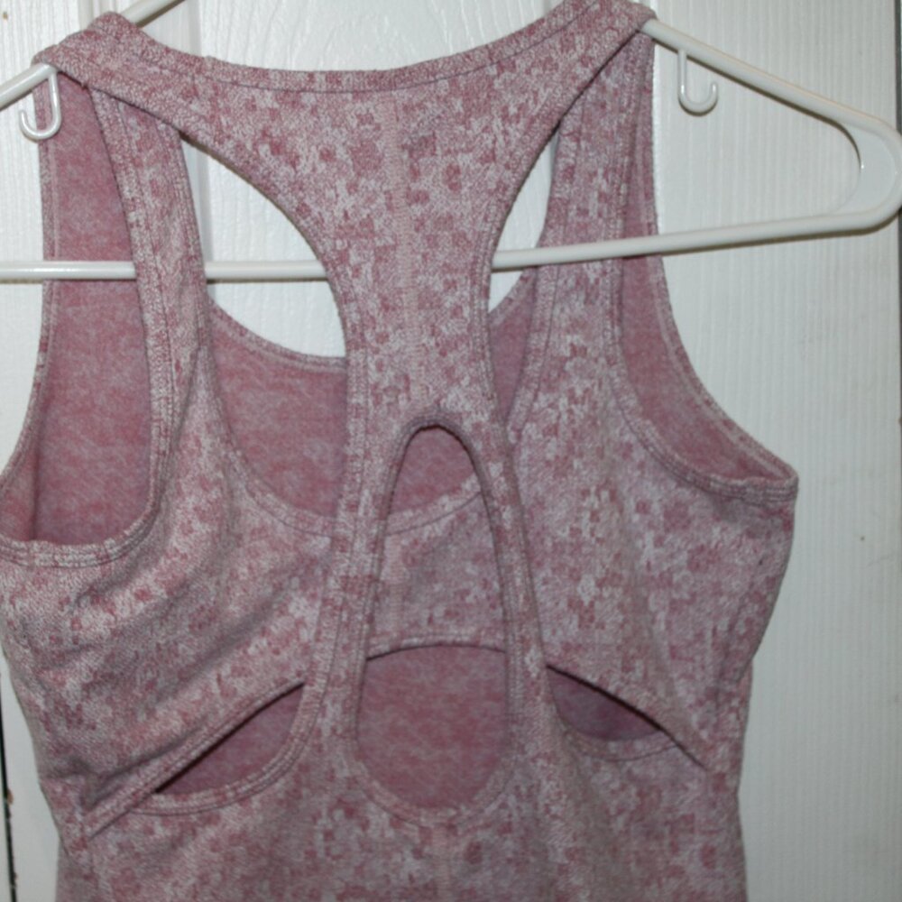 Gymshark Racerback Tank Top - Picture 6 of 6